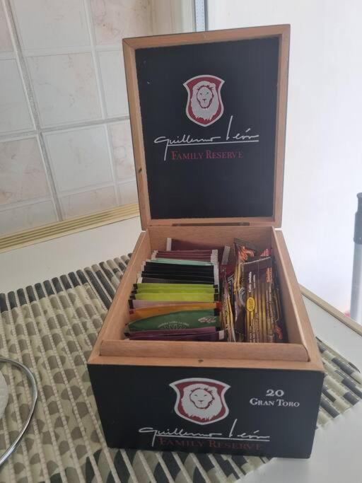 Studio Apartman Luna Karlovac Bagian luar foto